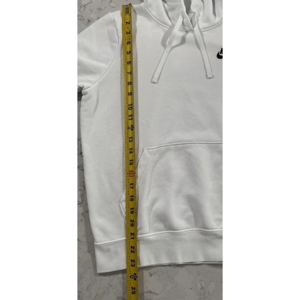 Nike Sportswear Hoodie Mens Small White Fleece Athleisure Swoosh Logo Sweatshirt